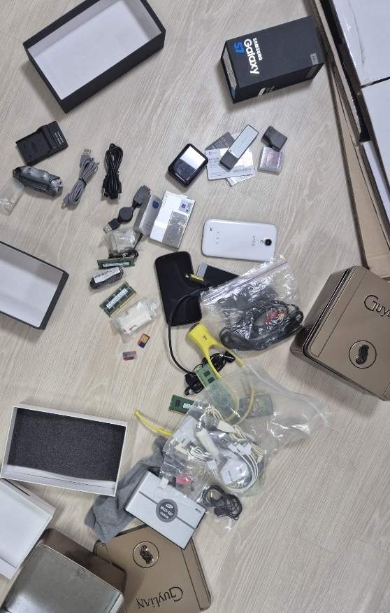 https://cuuxyhbockitmnhytwax.supabase.co/storage/v1/object/public/chamchijs/images/anctalk/2848/38454849-5599-40bb-bb25-f71a192e8820.jpg